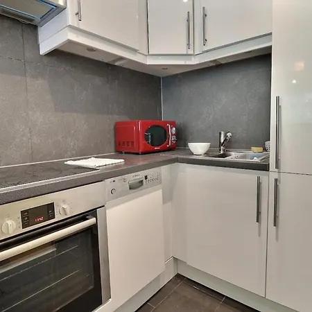 Apartment In Champel, 5min To Ceva *