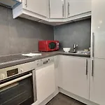 Apartment In Champel, 5min To Ceva *